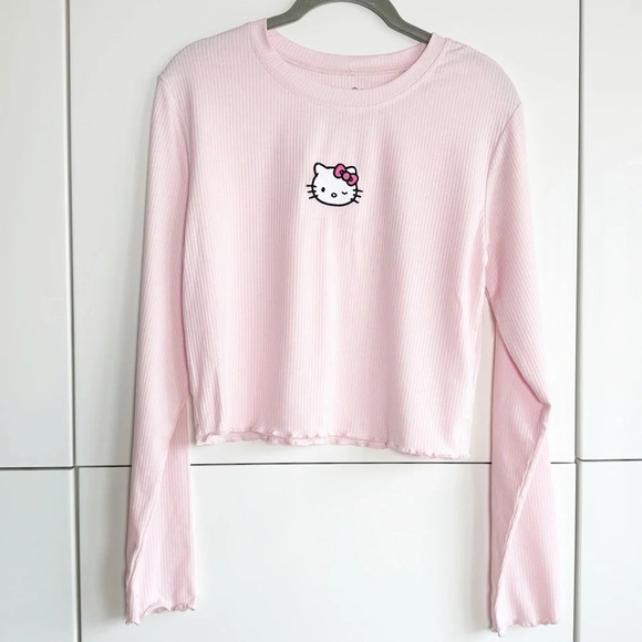 Sanrio Hello Kitty Winking Embroidered Long Sleeve T-Shirt Size XL Pink Kawaii - Picture 1 of 7
